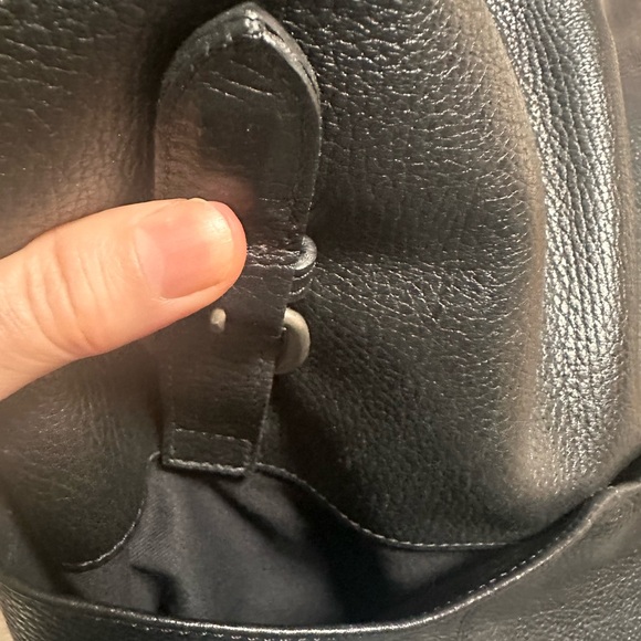 Levenger Black Leather Messenger Bag - Picture 10 of 12